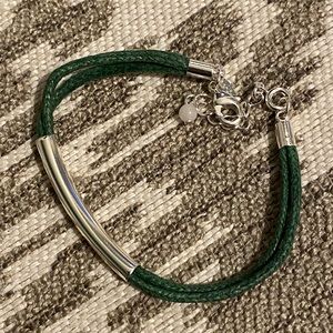 Avon Energy of Color Bracelet - Green Olive Green *NEW*